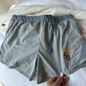 salisbury University Light Gray under armor shorts